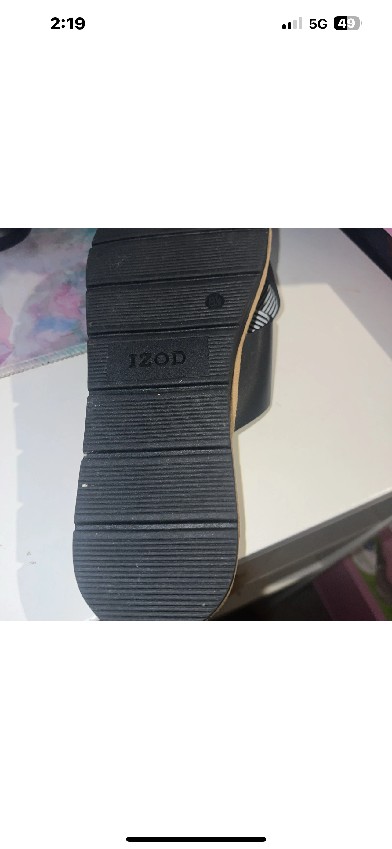 Izod Slippers Size 8