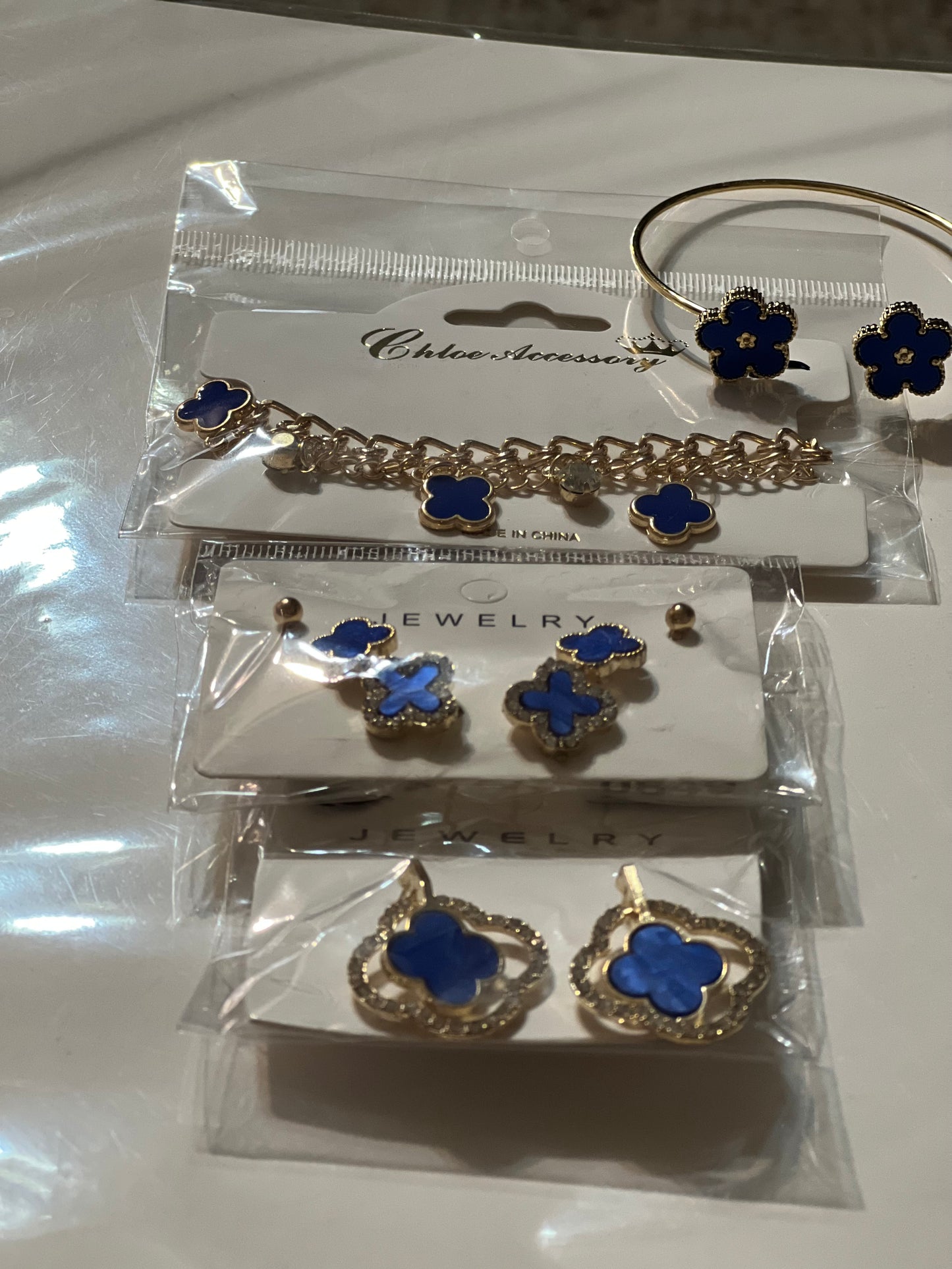 4 Piece Blue & Gold Clover Set