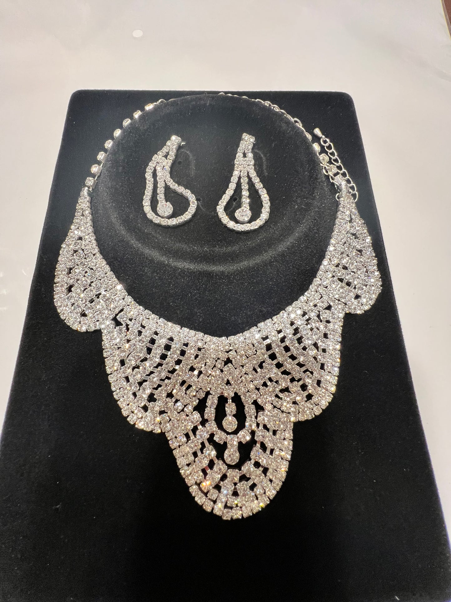 “Beverly” Bling Necklace Set