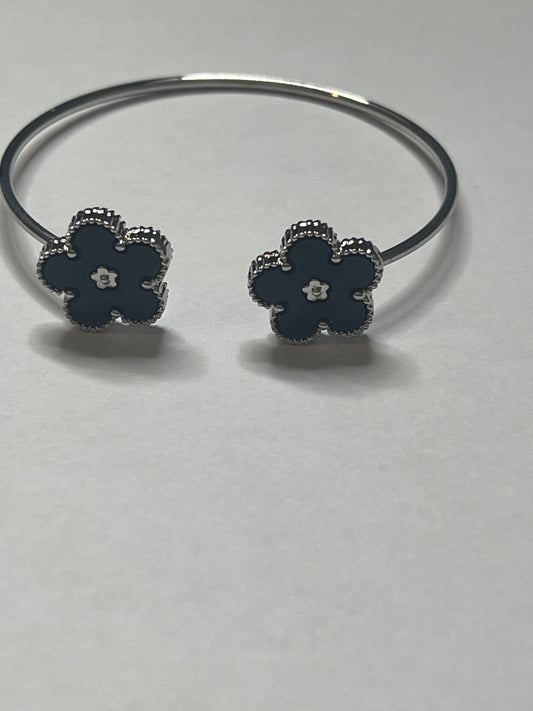 Black n Silver Clover Bangle