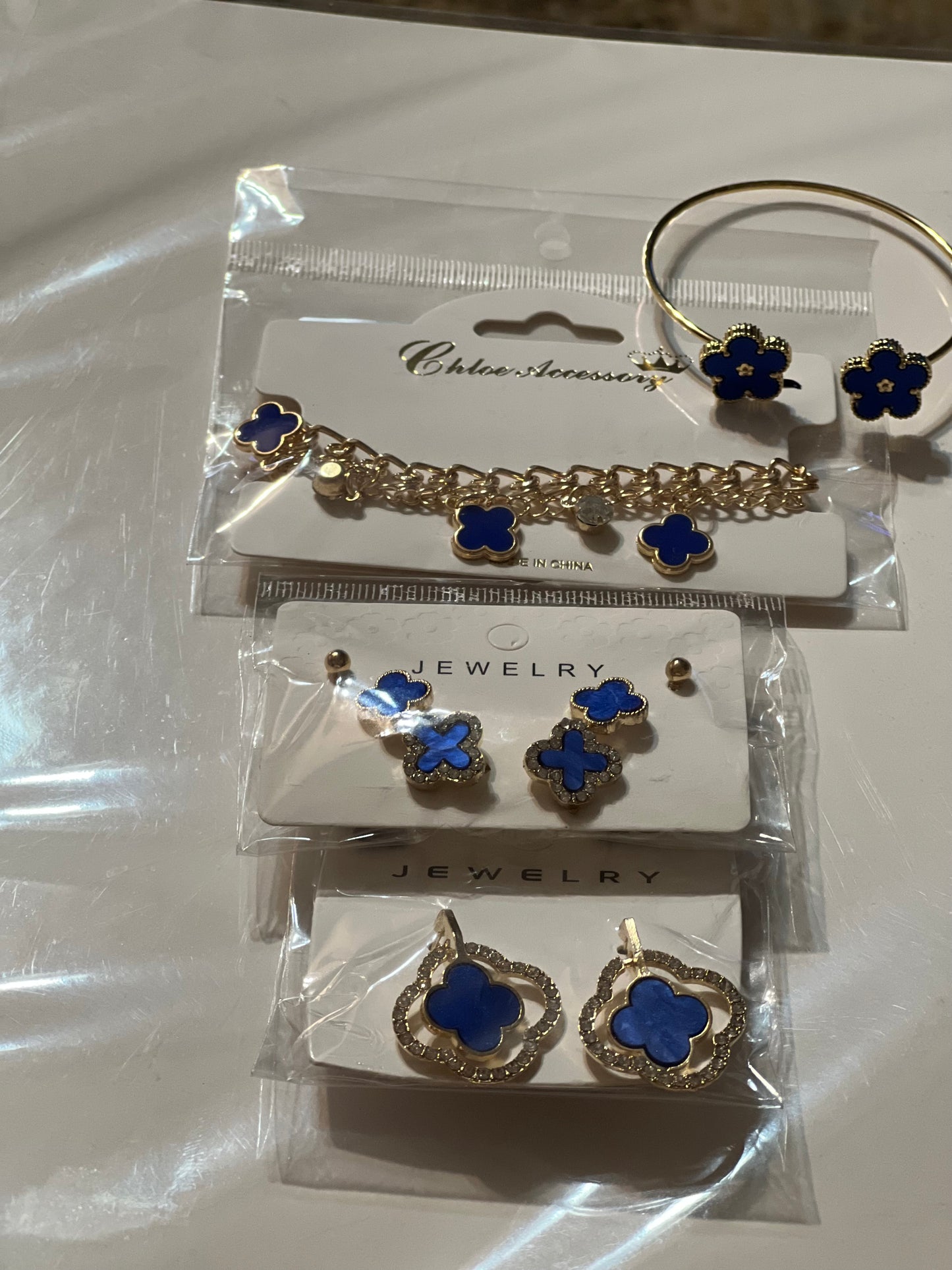 4 Piece Blue & Gold Clover Set