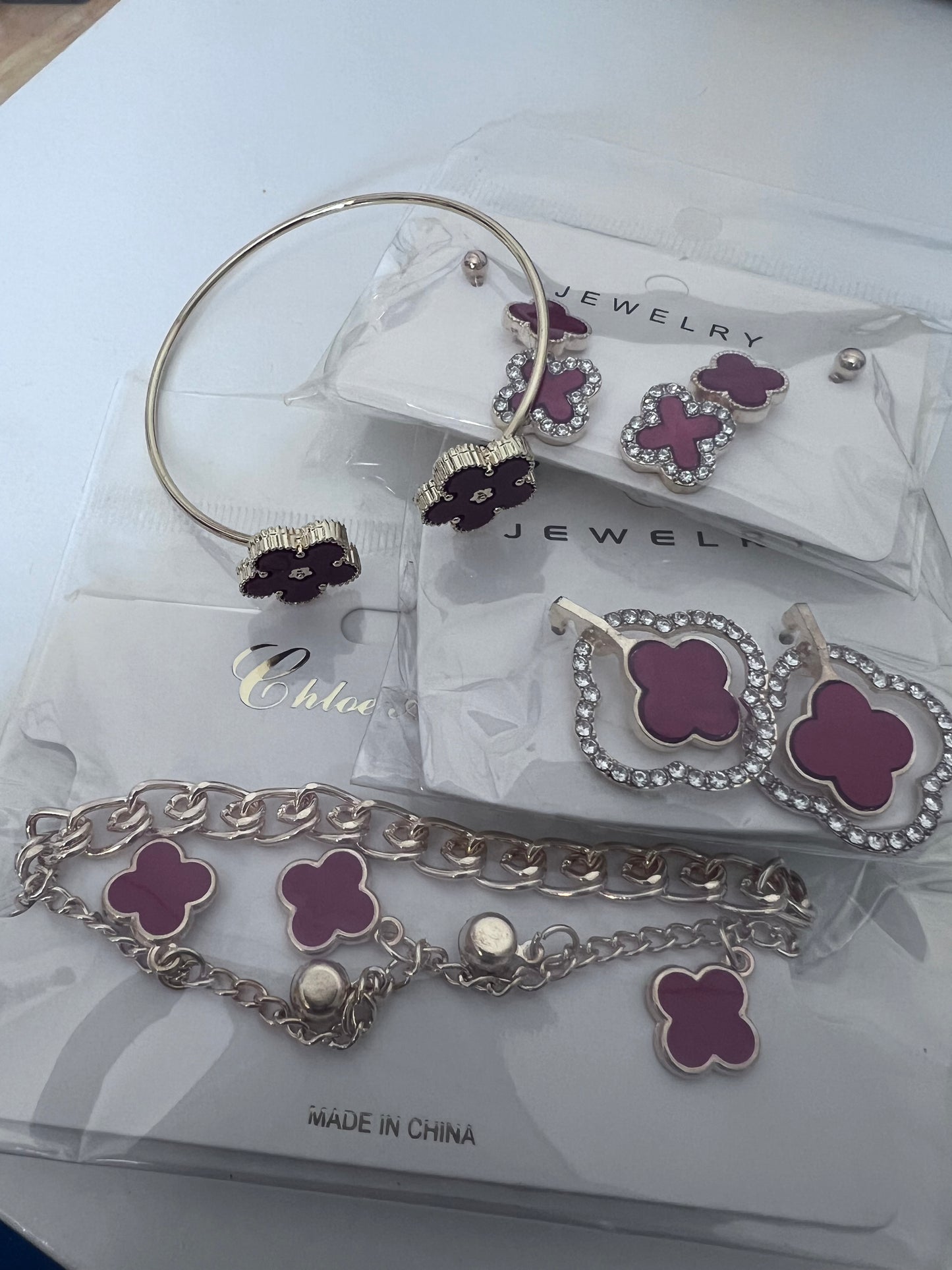 Red & Silver 4 Piece Clover Set